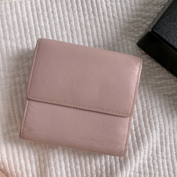 Chanel Wallet in Ballet Pink - Picture 3 of 9